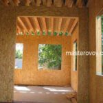 каркас первого этажа дома с мансардой