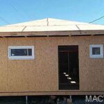 стены здания и кровля спортивного зала