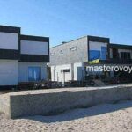 три здания базы отдыха в Кирилловке