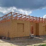 каркас дома с плоской крышей