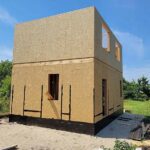 стены двухэтажного каркасного дома